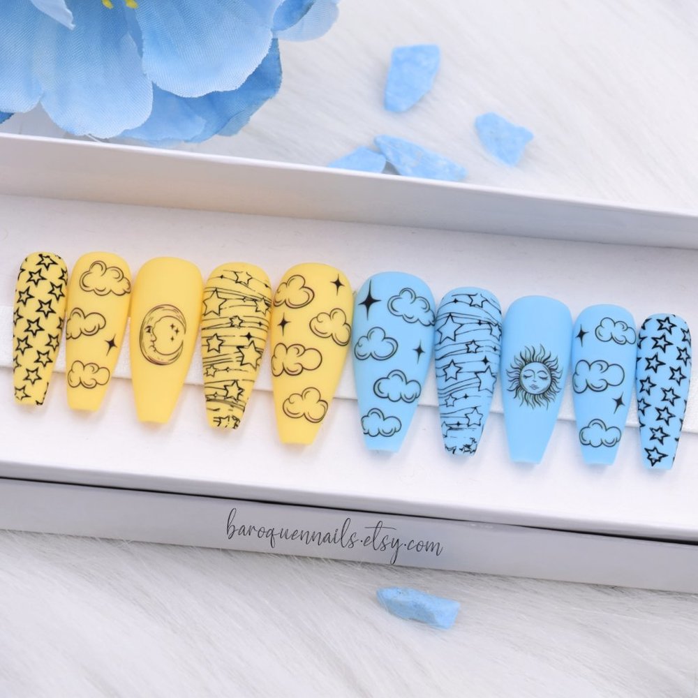 Zodiac Sunrise Press On Nails Y2K Half Blue Half Yellow Sun & Stars Nails